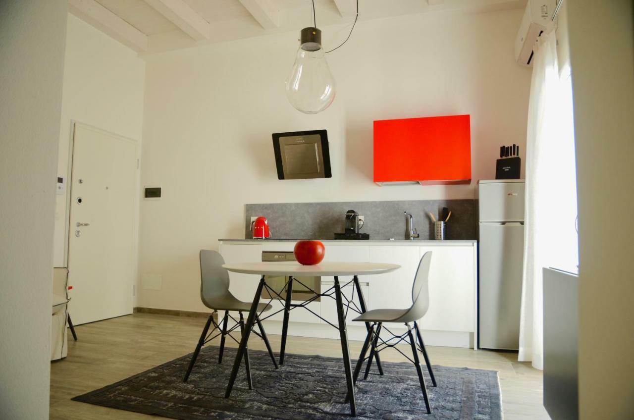My Home In Bologna - La Rossa Luaran gambar